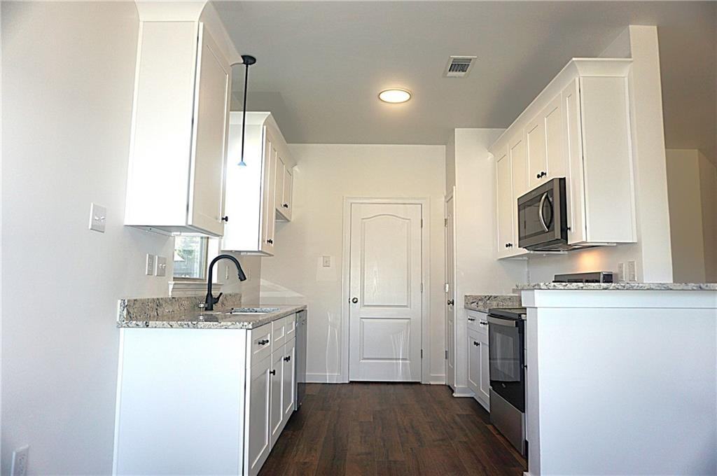 357 Mansfield Dr - Photo 6 of 20