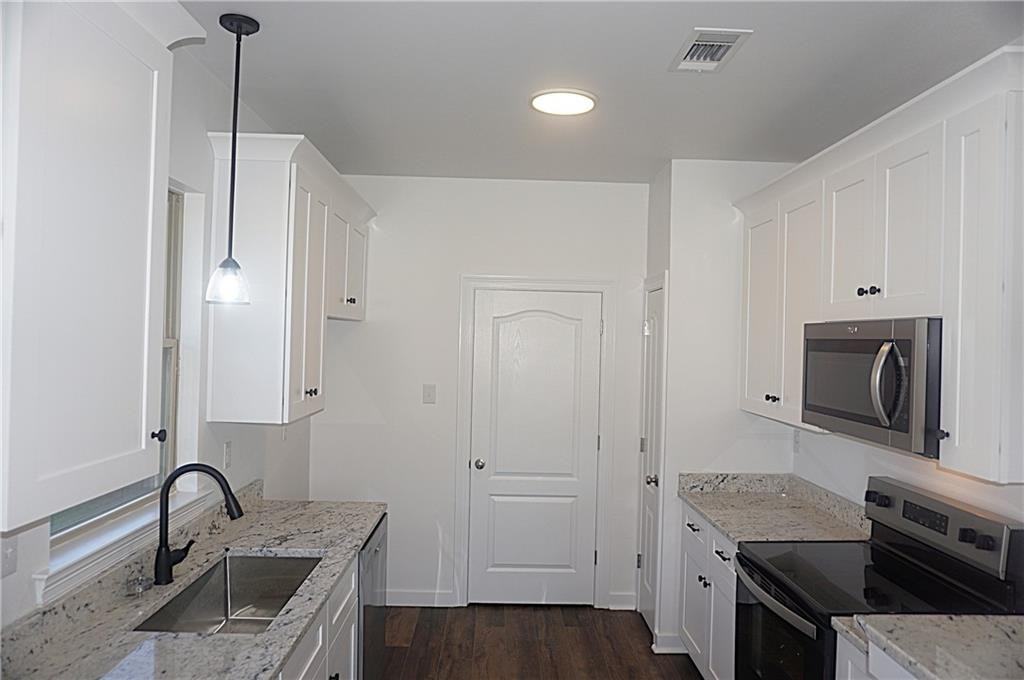 357 Mansfield Dr - Photo 7 of 20