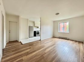 341 Boul Graham #18 - Photo 1 of 1