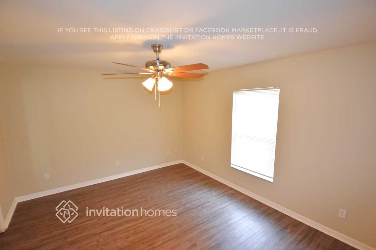 2201 Nw 1st St - Photo 6 of 12