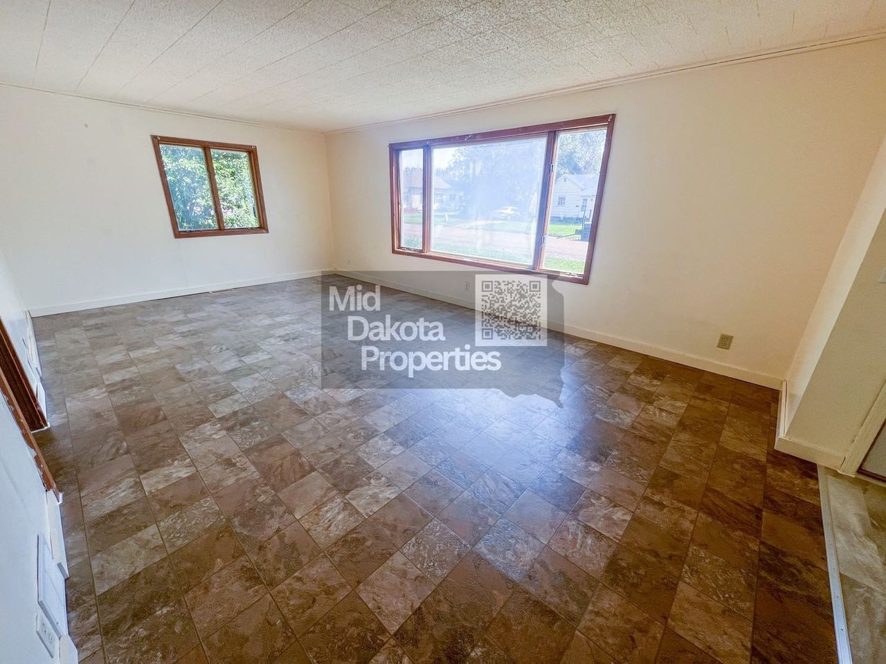 1122 W 3rd Ave - Photo 2 of 18