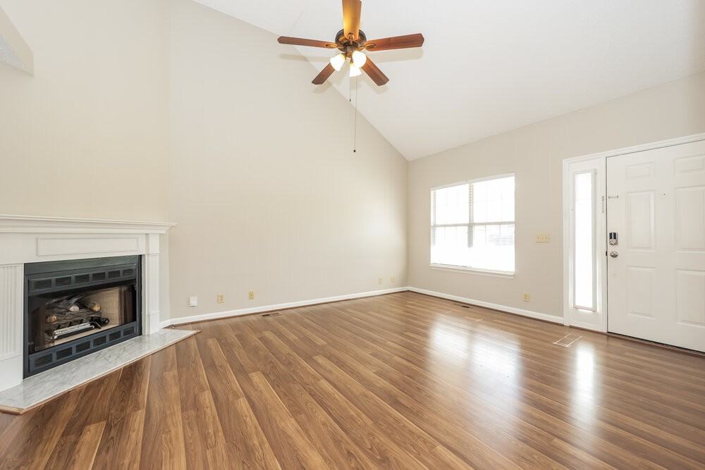 3512 Calais Cir - Photo 3 of 16