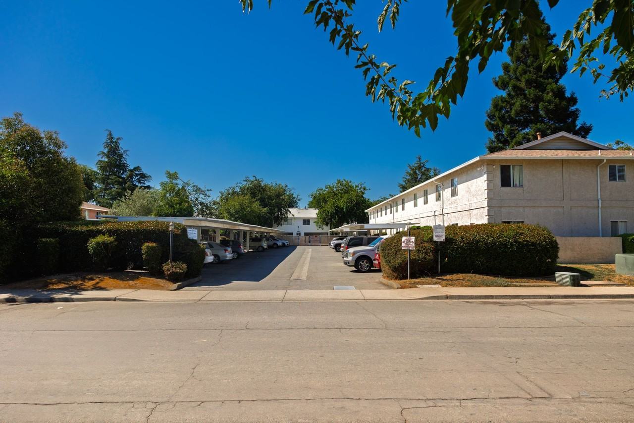 0150 - Photo 6 of 31