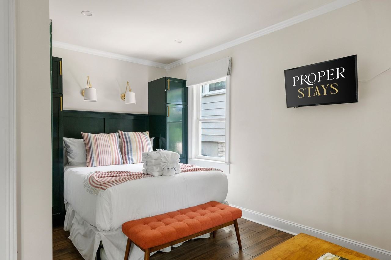 134 Sans Souci St - Photo 3 of 27