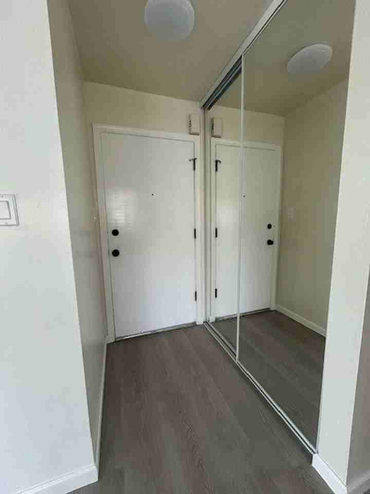 2024 Vine St Apt 2a - Photo 3 of 21