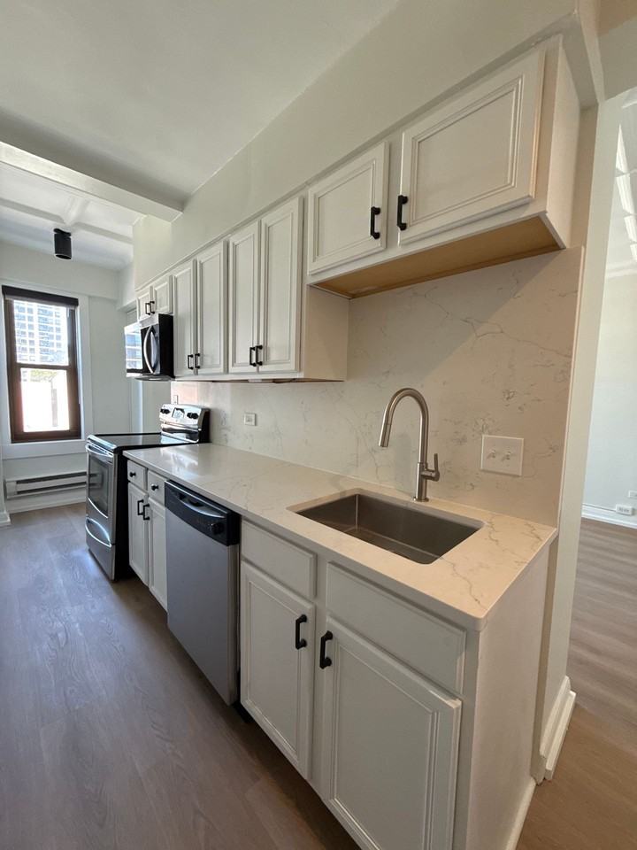 The Archer - Photo 2 of 45