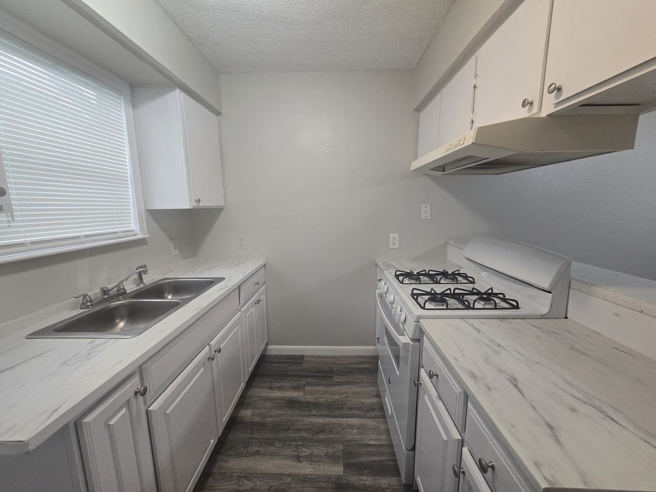 3714 Ave S - Photo 2 of 18