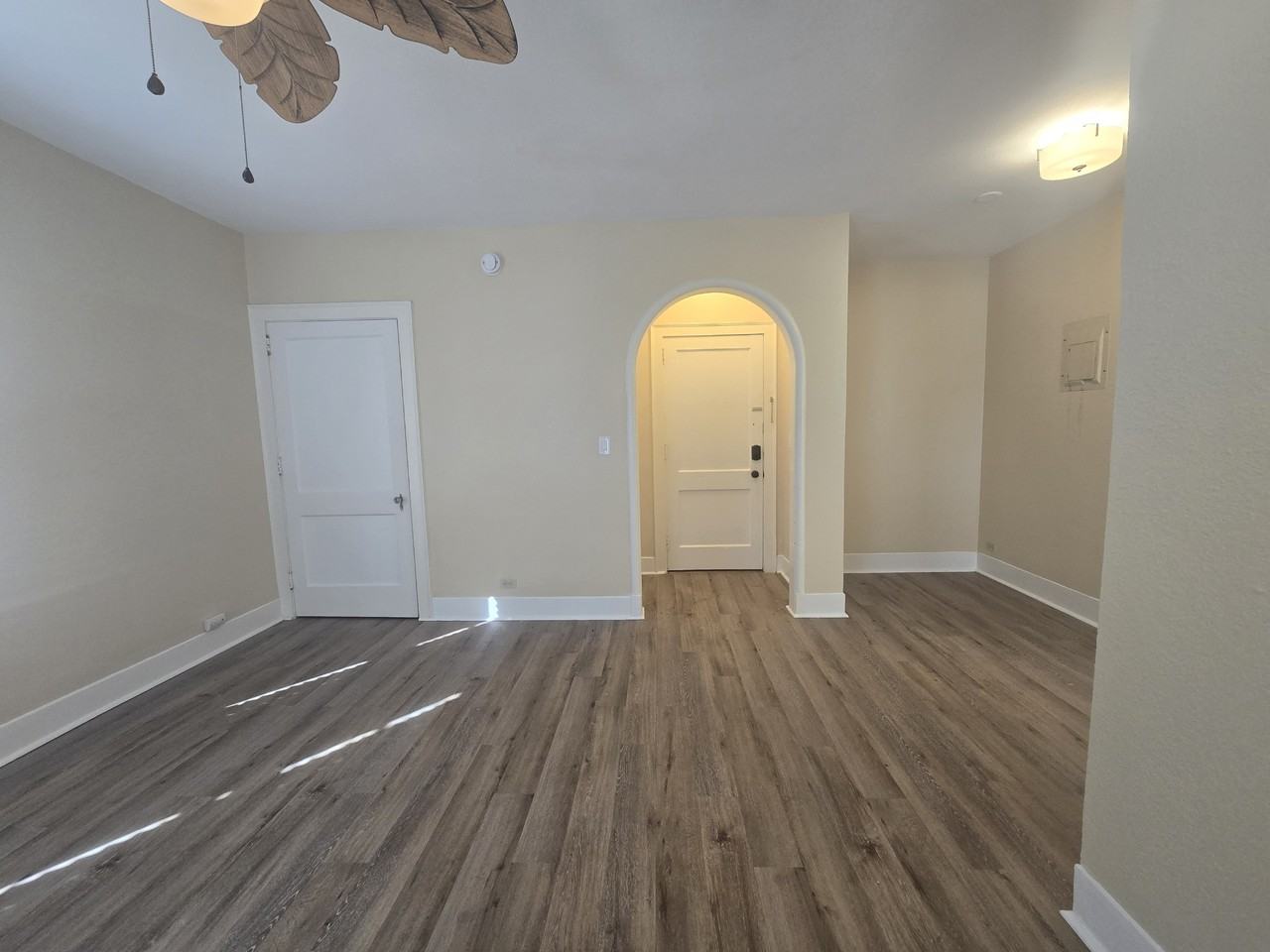 725 Broadway - Photo 7 of 7