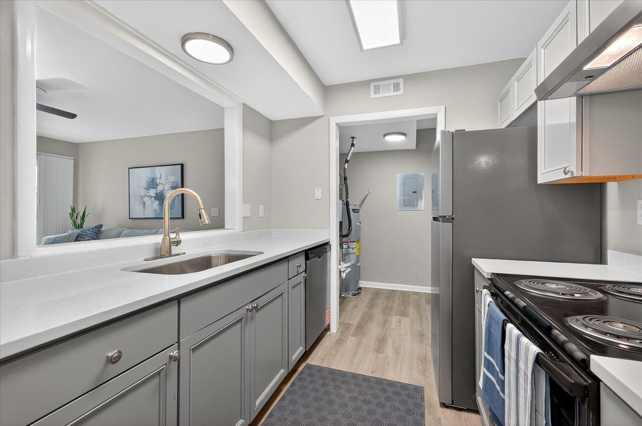 The Grove Apartments - Photo 7 of 47