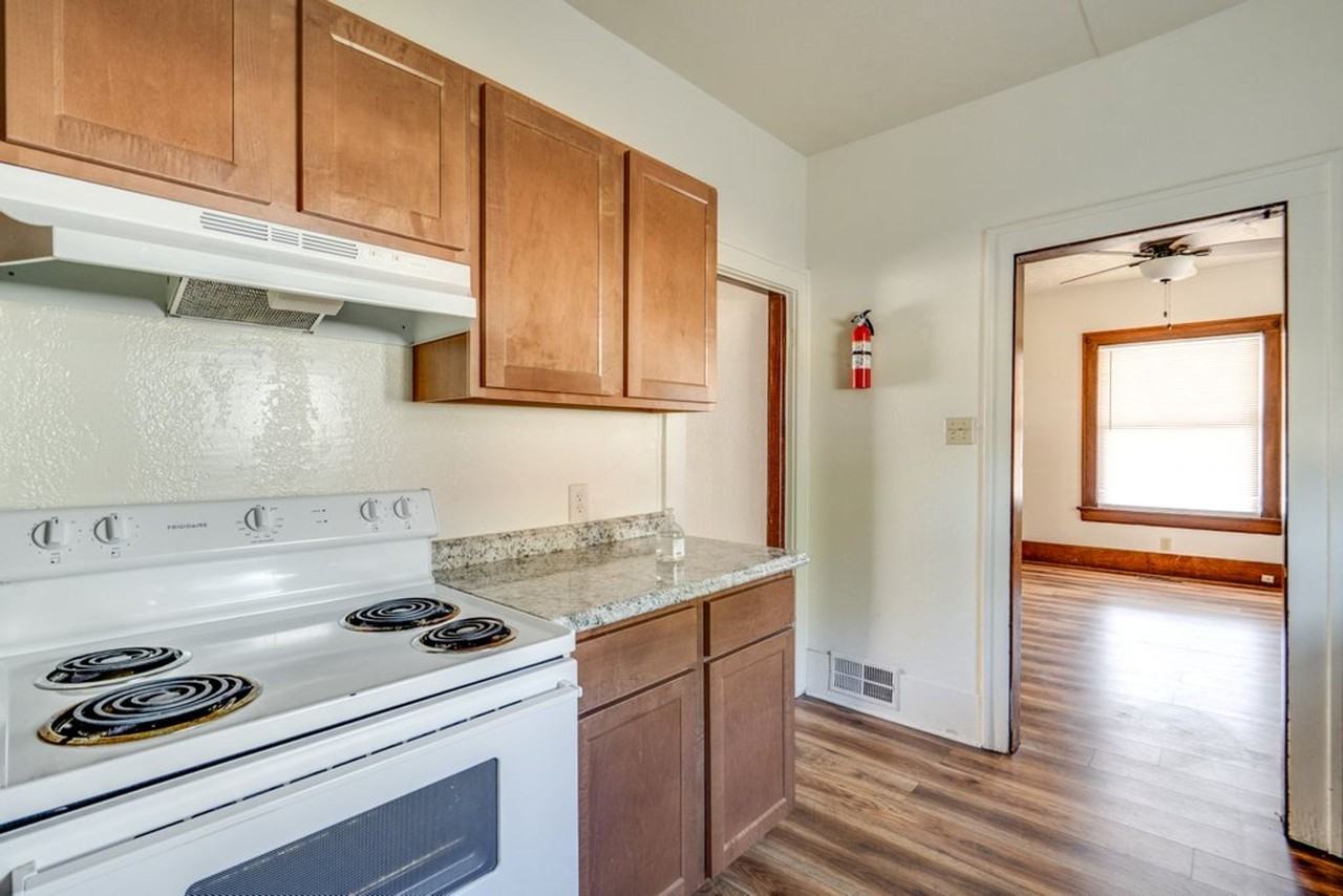 309 Power Street - Photo 2 of 19