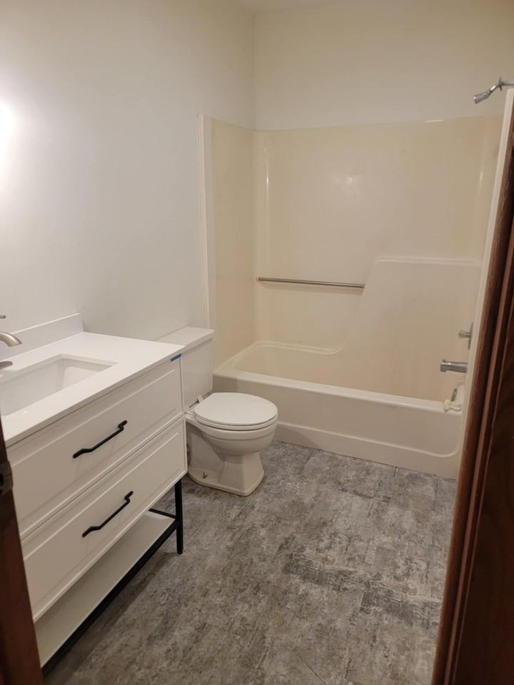 3341 16th Ave S #8 - Photo 6 of 11