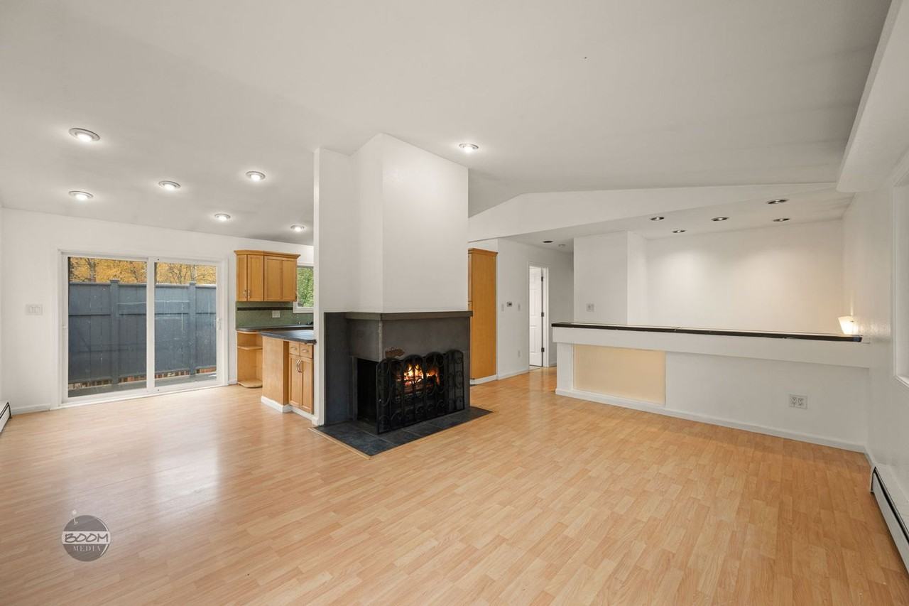 6450 Carlos Ct - Photo 5 of 18