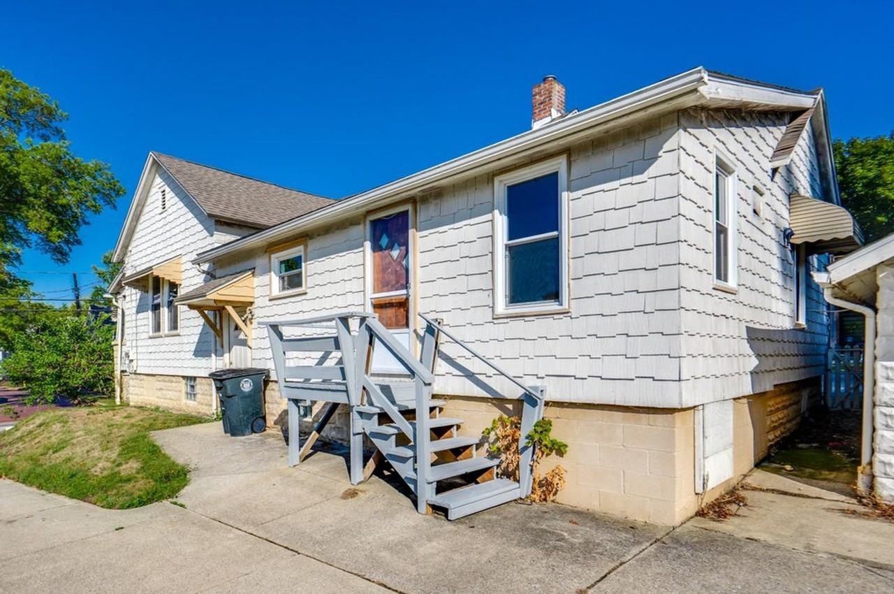 491 Allyn St - Photo 4 of 42