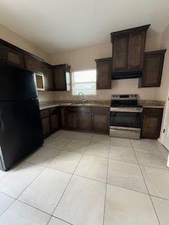 2610 E Eisenhower Ave - Photo 5 of 15