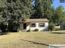 624 40th Pl - Photo 1 of 1