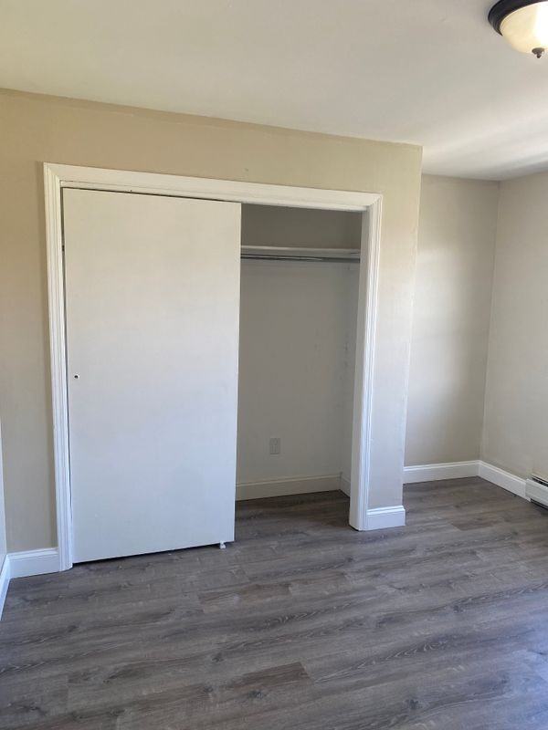 452 Summit St - Photo 2 of 20