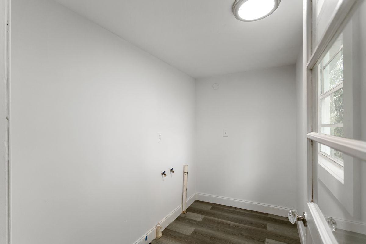 5379 4th St - Photo 6 of 24