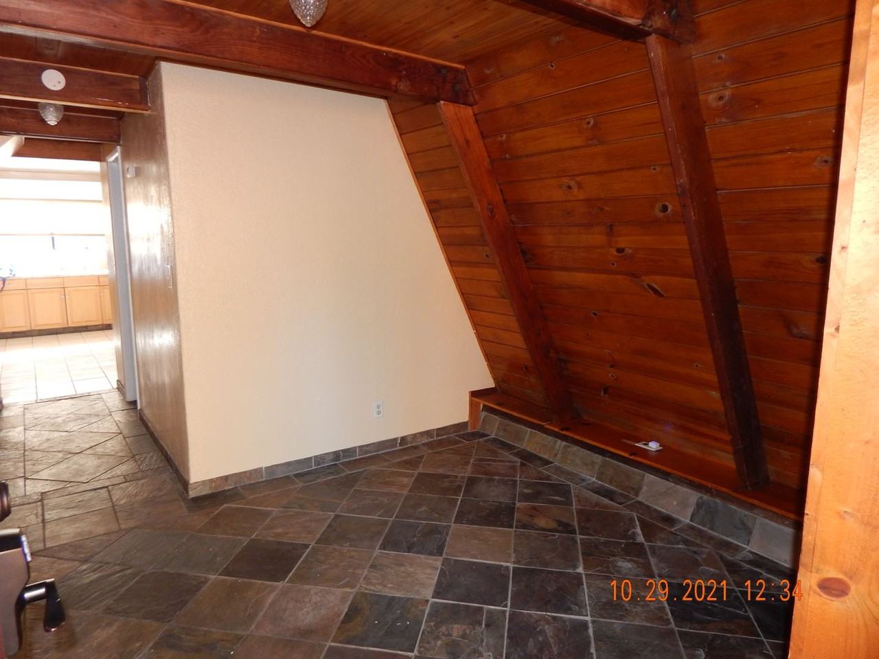 20150 Manzanita St - Photo 5 of 21