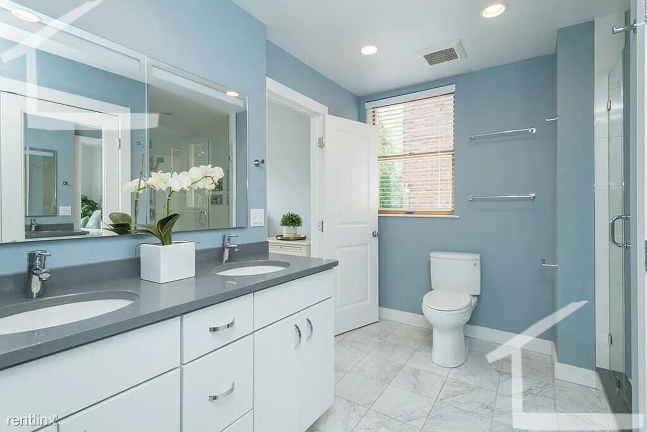 325 Saint Paul St - Photo 3 of 15