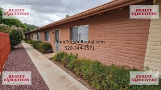 3031 E Blacklidge Dr - Photo 1 of 1