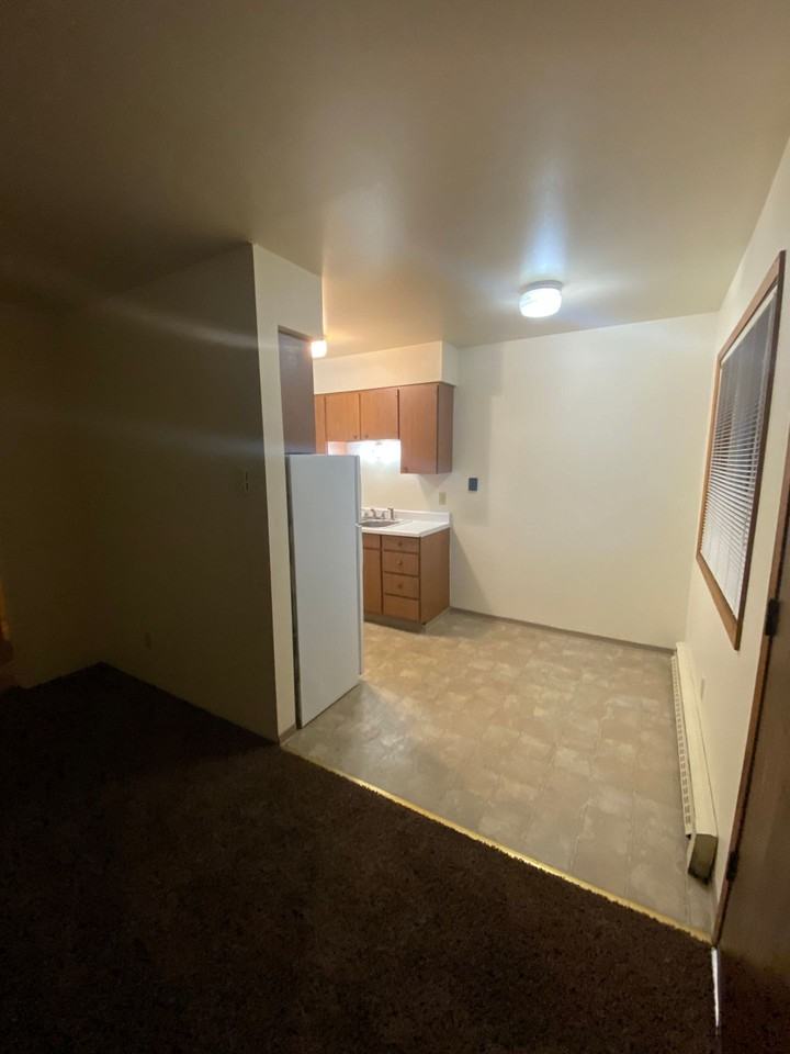 2705 West Nob Hill Boulevard #R1 - Photo 2 of 7