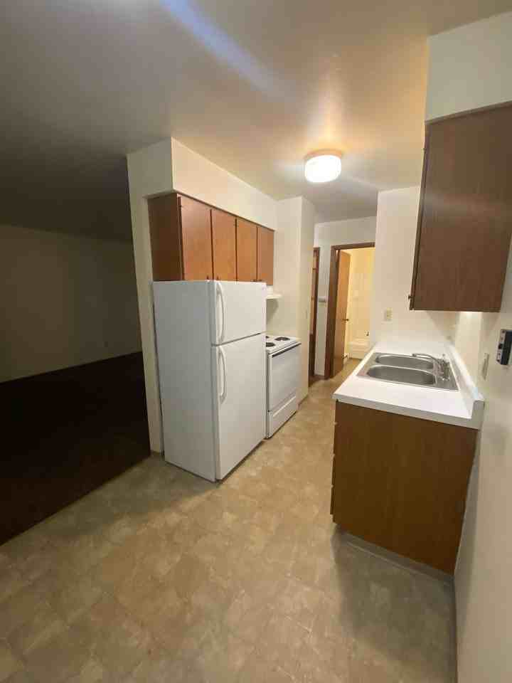 2705 West Nob Hill Boulevard #R1 - Photo 5 of 7