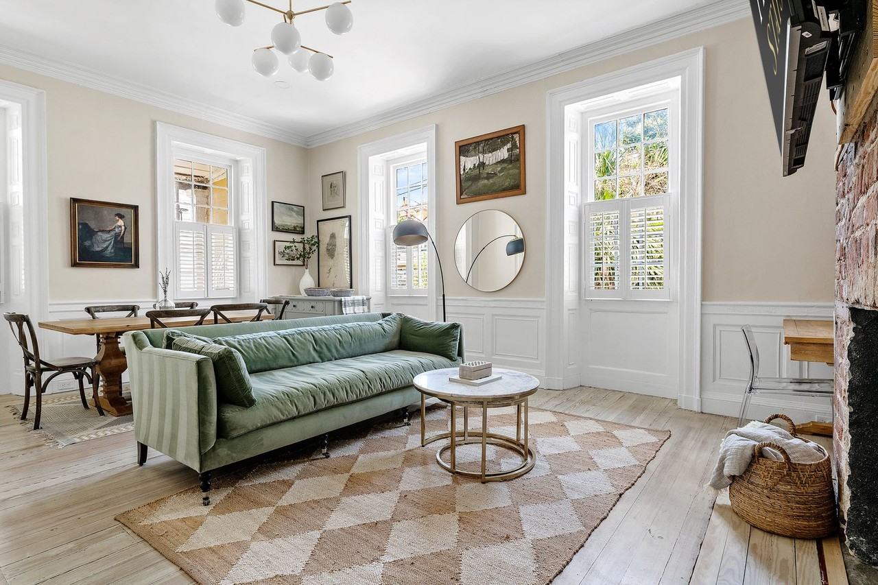 65 Vanderhorst St - Photo 4 of 23