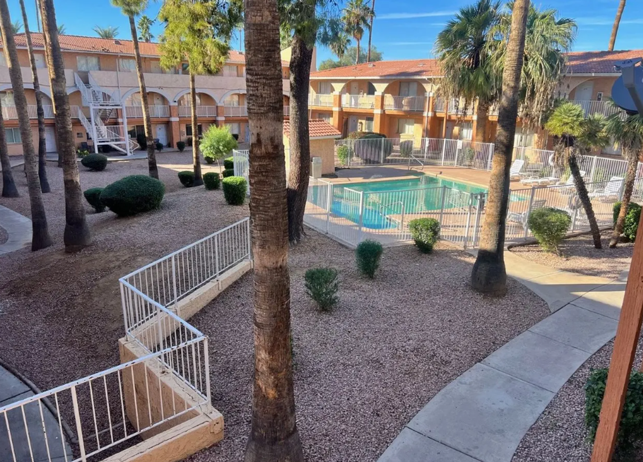 Buenas on Thunderbird - Photo 6 of 32