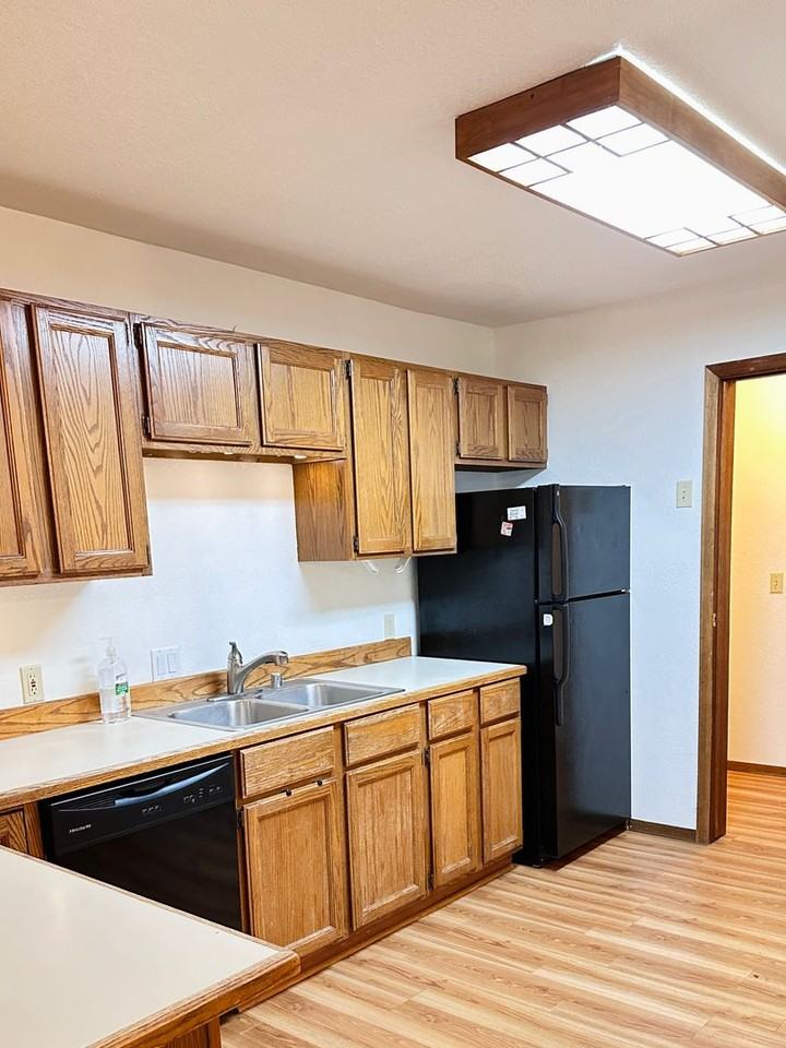 1226 26th Ave - Photo 3 of 17