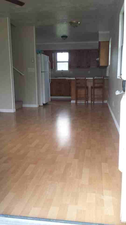 1127 W 1500 S - Photo 2 of 8