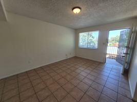 featured image of 1131 S Avenue C