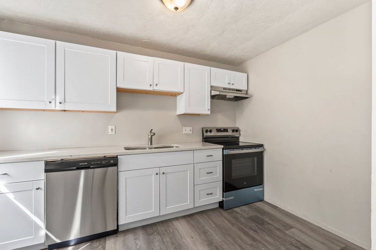 Towne Apartments - Photo 6 of 25
