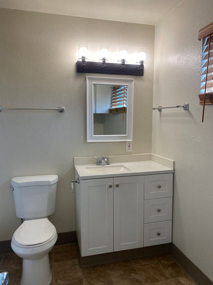 460 South 2nd Avenue - Photo 3 of 10