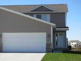 featured image of 4925 Algonquin Dr #4