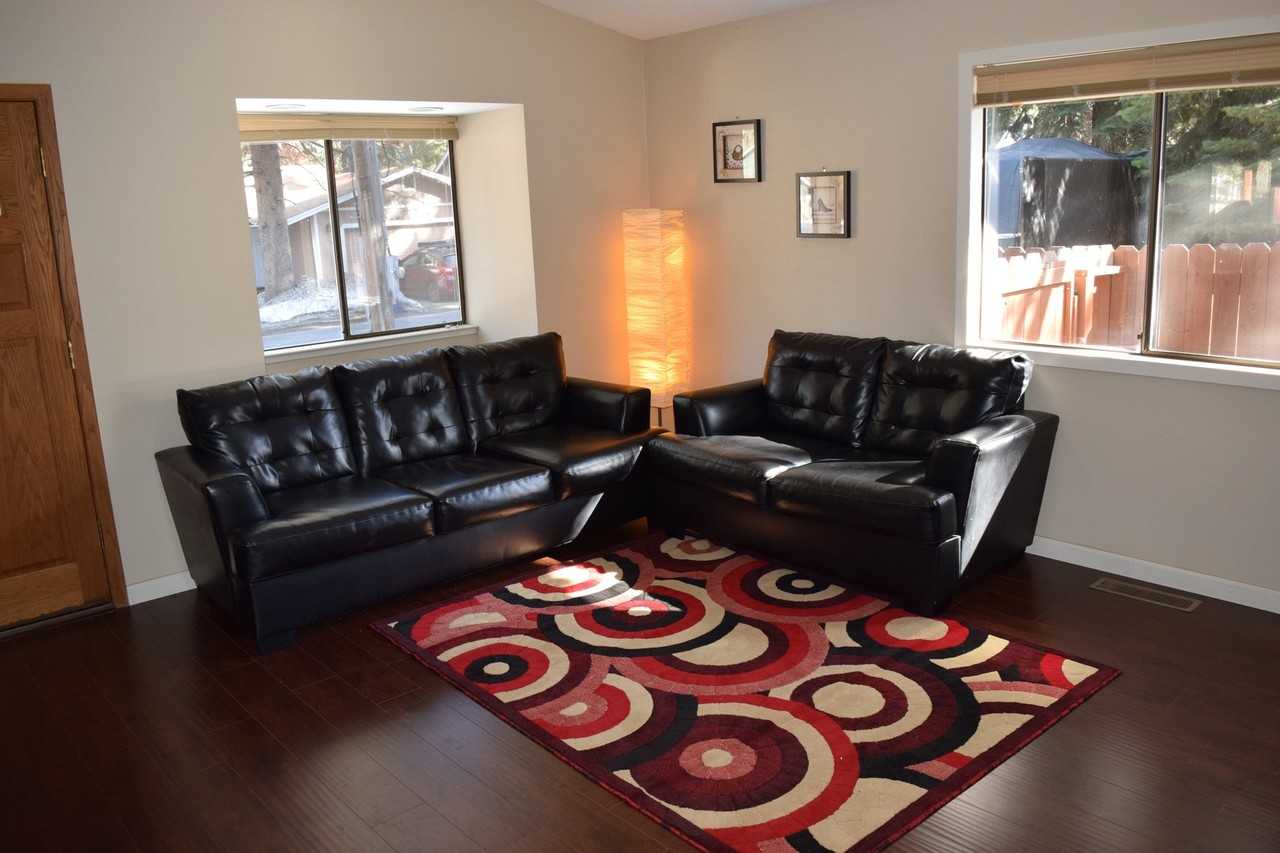1898 D St - Photo 3 of 12