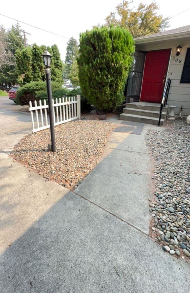 708 Preston Ave - Photo 3 of 36