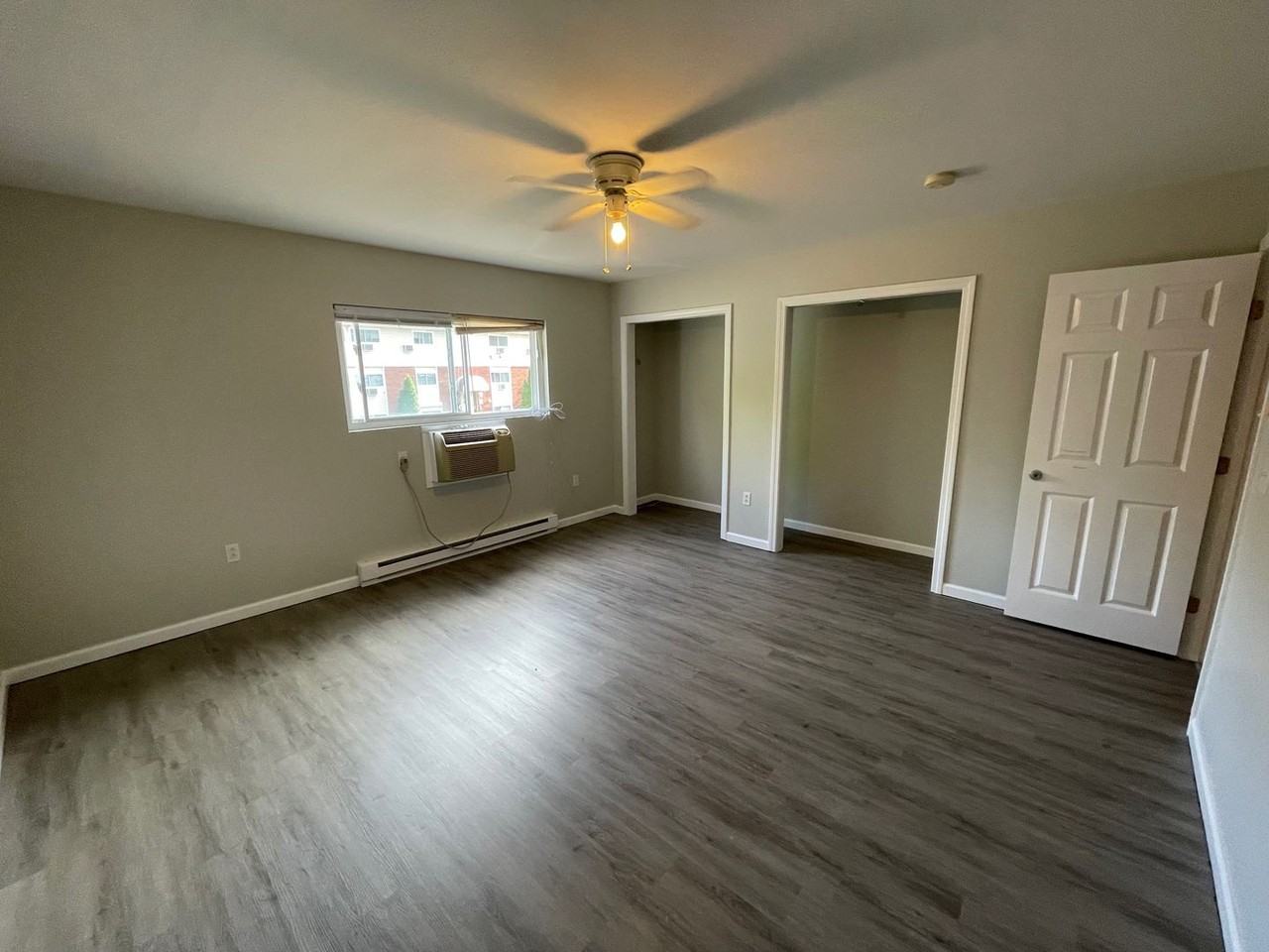 63 Glade St Unit B2 - Photo 3 of 10