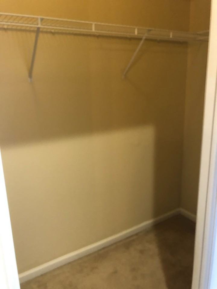 520 Lois Way - Photo 5 of 15