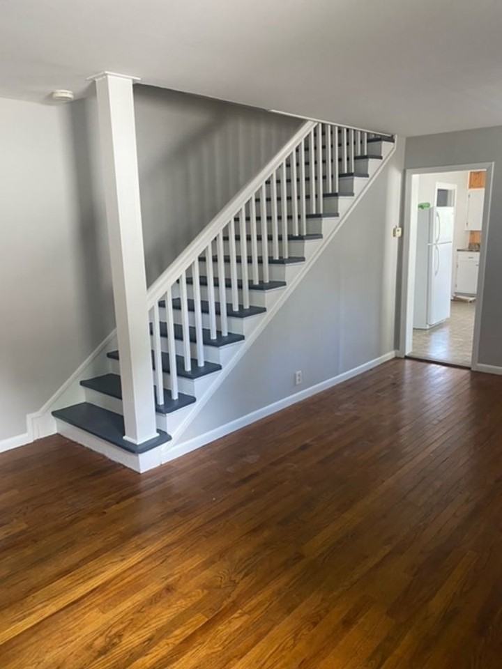 904 S Lincoln St - Photo 2 of 16
