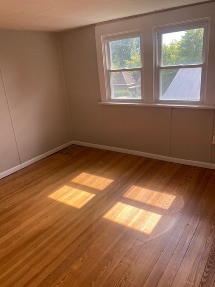 904 S Lincoln St - Photo 7 of 16