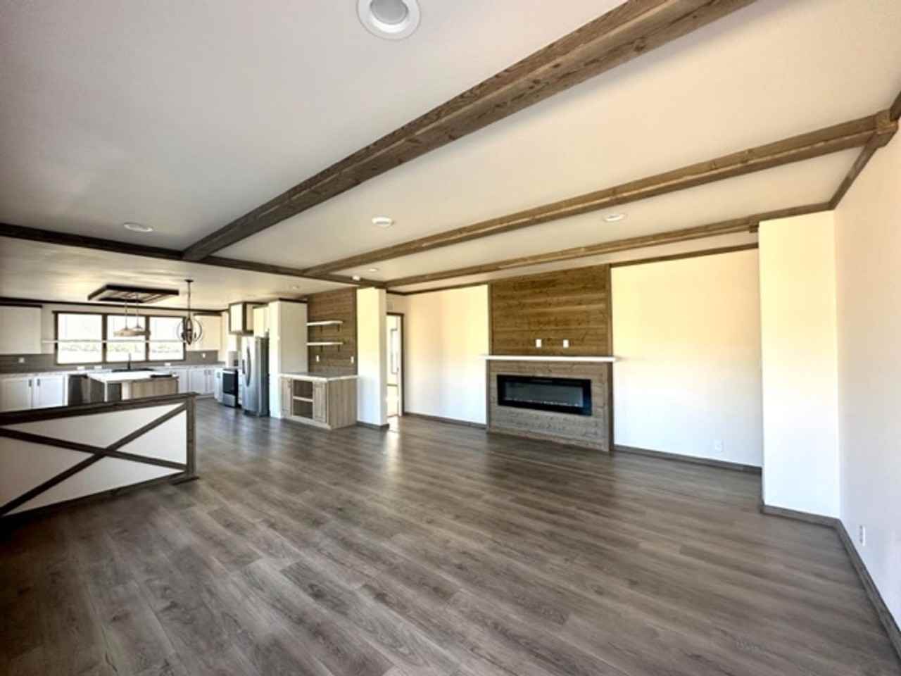 760 Se Grizzly Rd - Photo 2 of 32