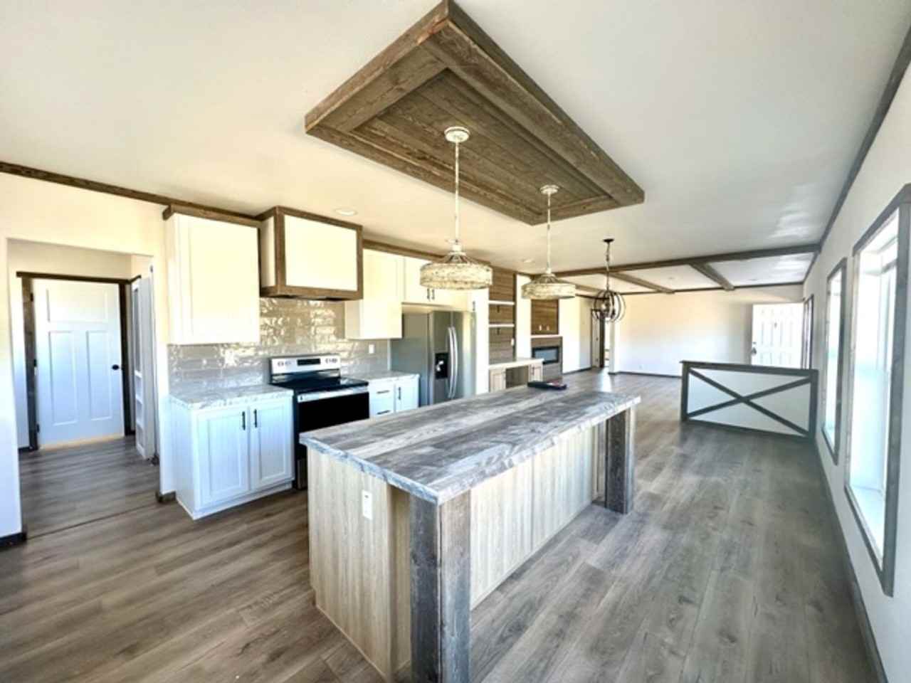 760 Se Grizzly Rd - Photo 3 of 32