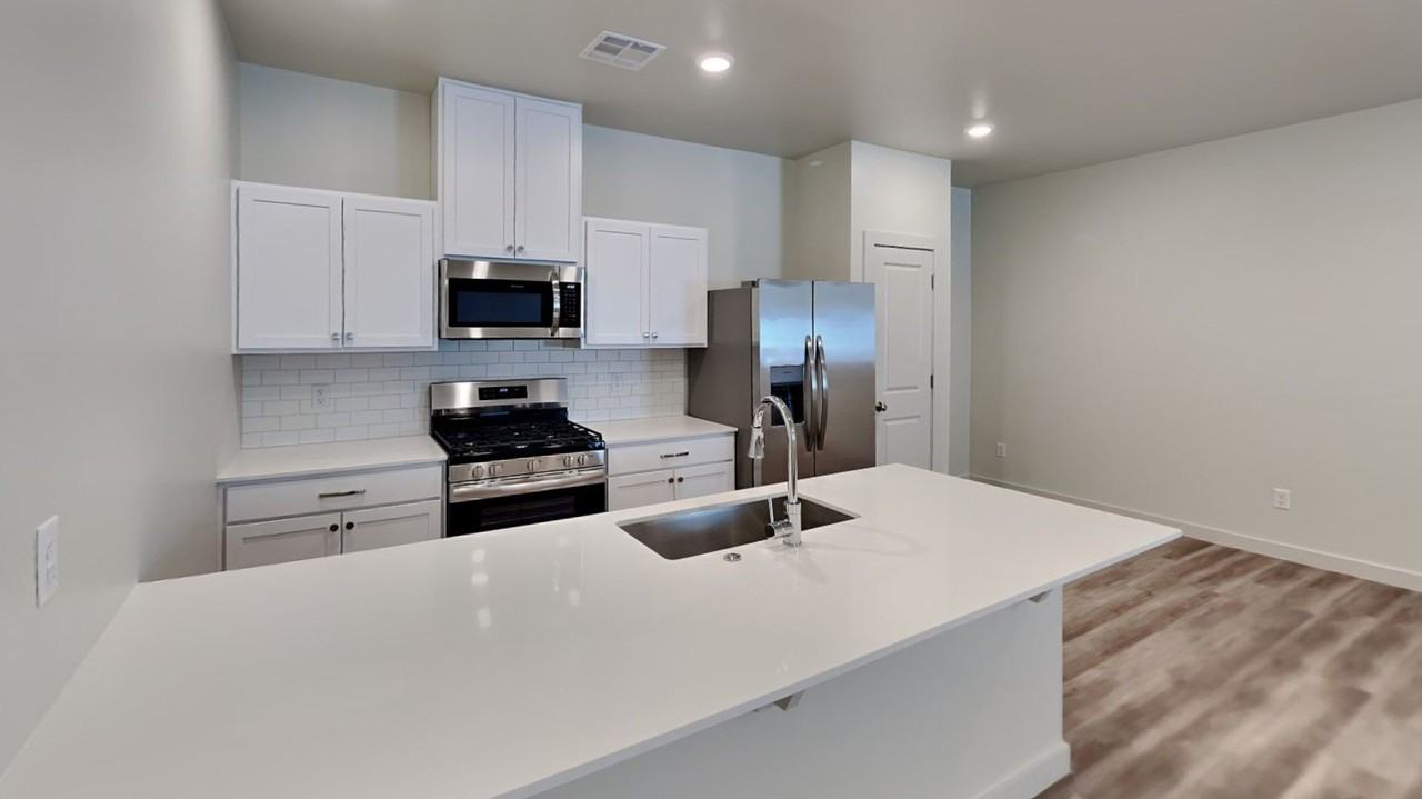 3711 North Divis Avenue - Photo 3 of 23