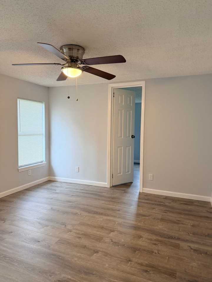 634 Roddy Branch Rd - Photo 7 of 24