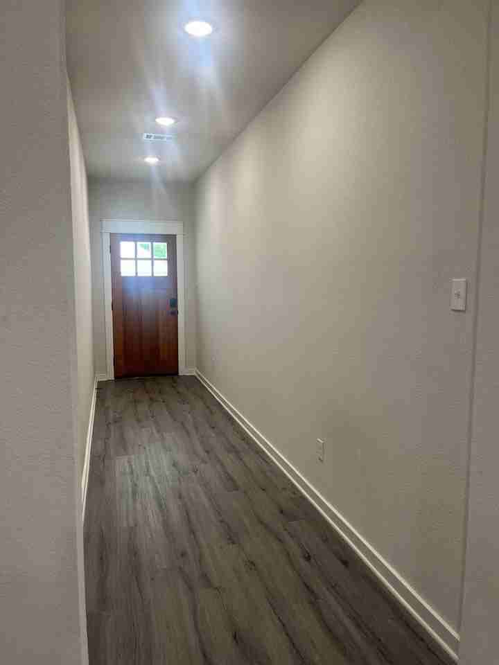 2853 S Hills Ave - Photo 4 of 20