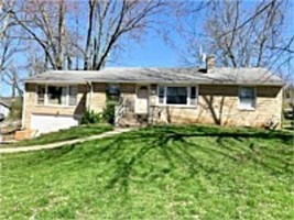 featured image of 205 E 19th St