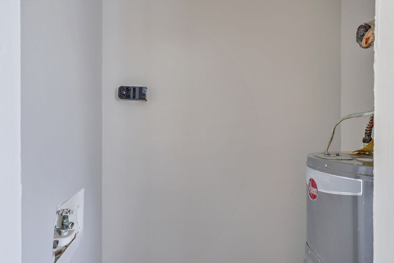 Now Leasing - Photo 4 of 20