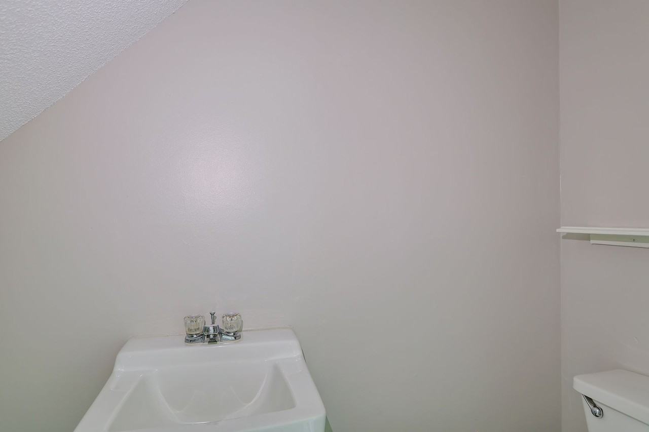 Now Leasing - Photo 5 of 20