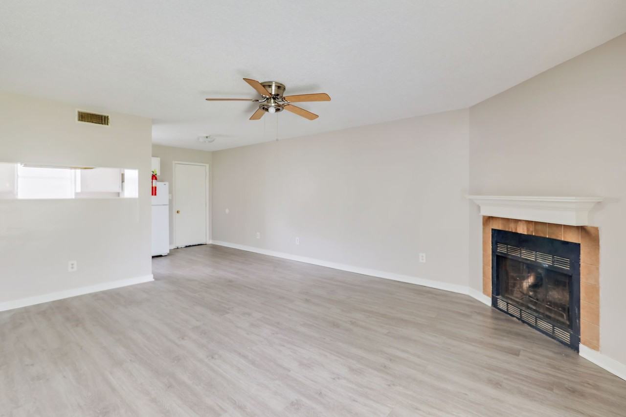 Now Leasing - Photo 7 of 20