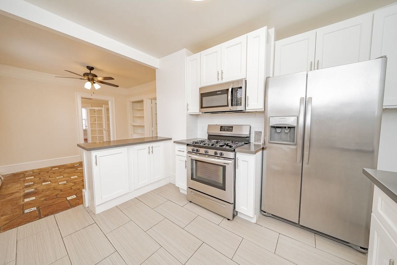 6 Glen Ave ## 20 - Photo 3 of 22